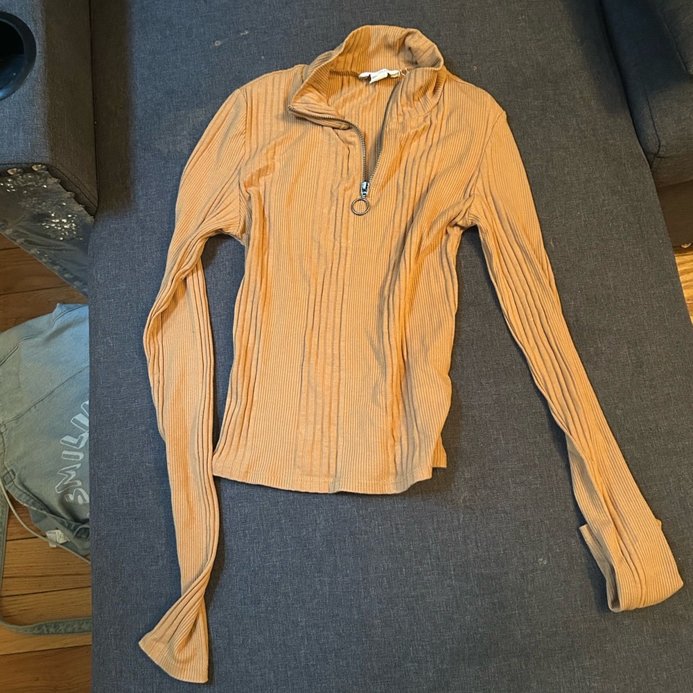 Aeropostale Women's Tan Long Sleeve Zip-Up Top